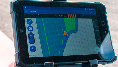 Agricultural guidance geotrack Android mobile application GPS tractor